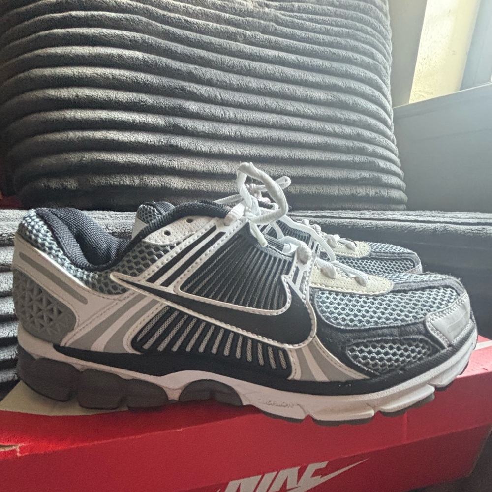 Nike Black, Gray & White Men's Athletic Sneakers - Picture 2 of 6